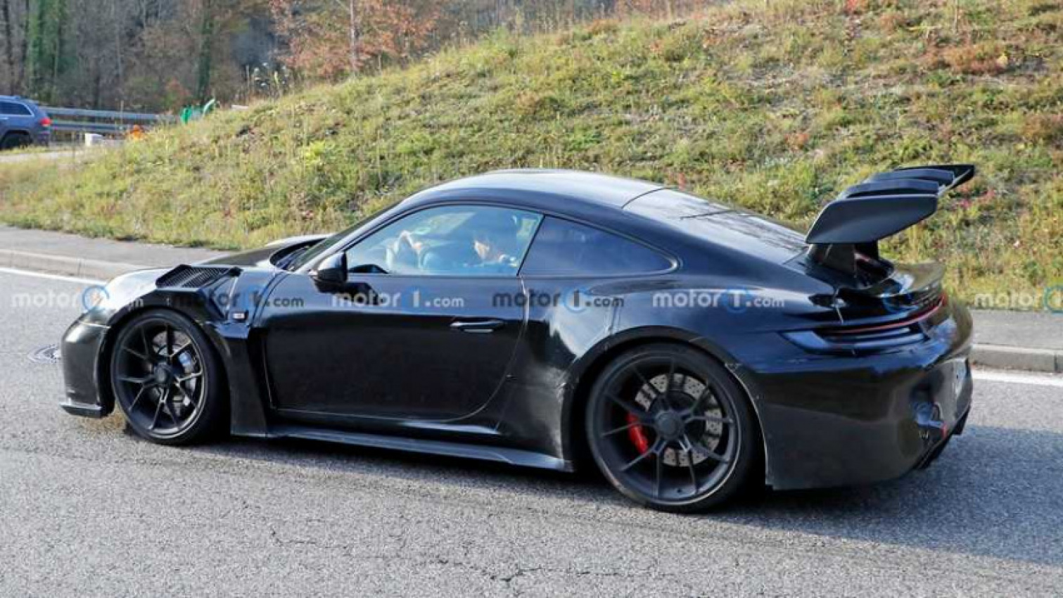 autos, cars, porsche, new porsche 911 gt3 rs absolutely rules the nurburgring in spy video