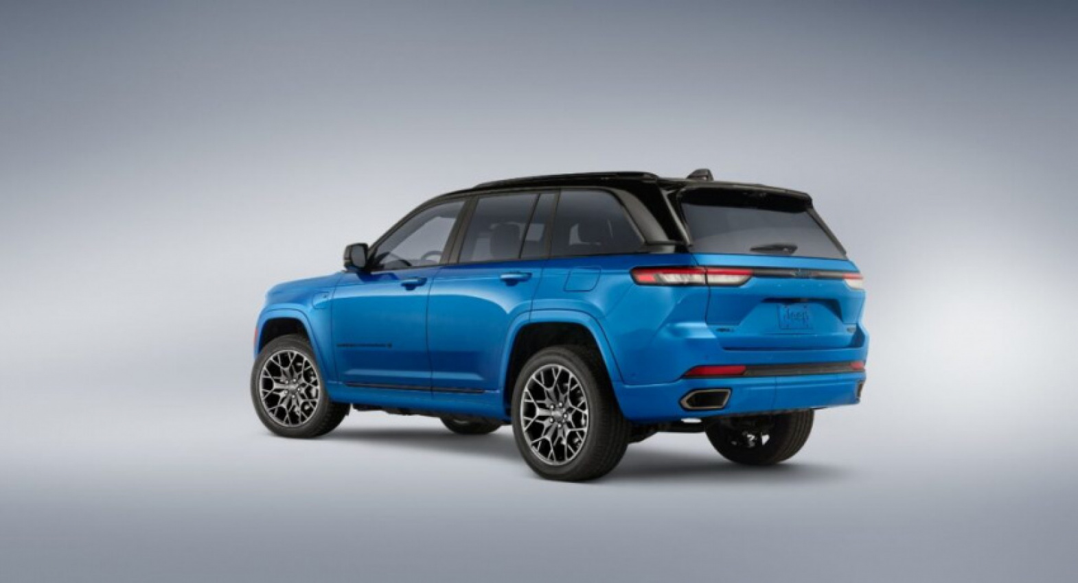 autos, car news, cars, jeep, jeep debuts new high altitude package & hydro blue paint for grand cherokee summit 4xe & summit reserve 4xe
