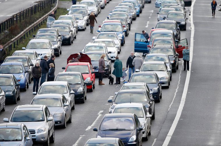 cars, owning and running your car, top tips for surviving the easter bank holiday weekend traffic rush