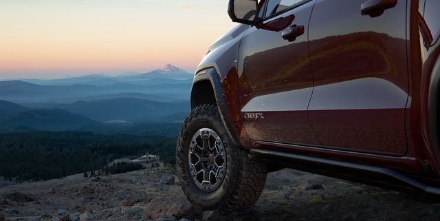 autos, cars, gmc, news, gmc is launching a hardcore off-road version of the canyon