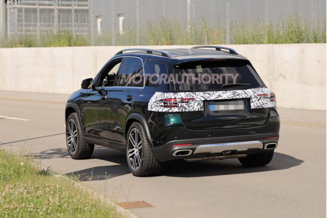 autos, cars, mercedes-benz, luxury cars, mercedes, mercedes-benz gle, mercedes-benz gle class news, mercedes-benz news, spy shots, suvs, videos, youtube, 2024 mercedes-benz gle-class spy shots and video: mid-cycle update on the way