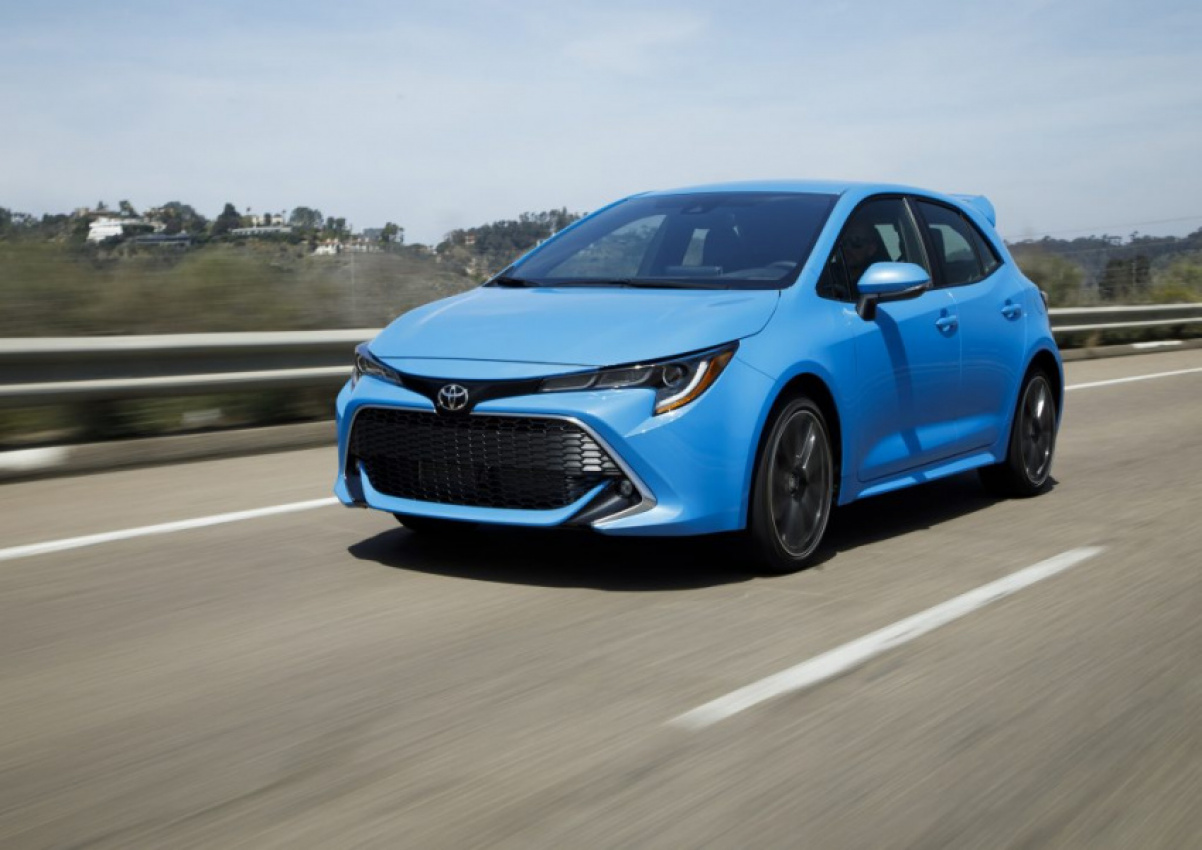 autos, cars, toyota, corolla, hatchback, hot hatch, modifications, can you turn a 2022 toyota corolla into a gr corolla clone?