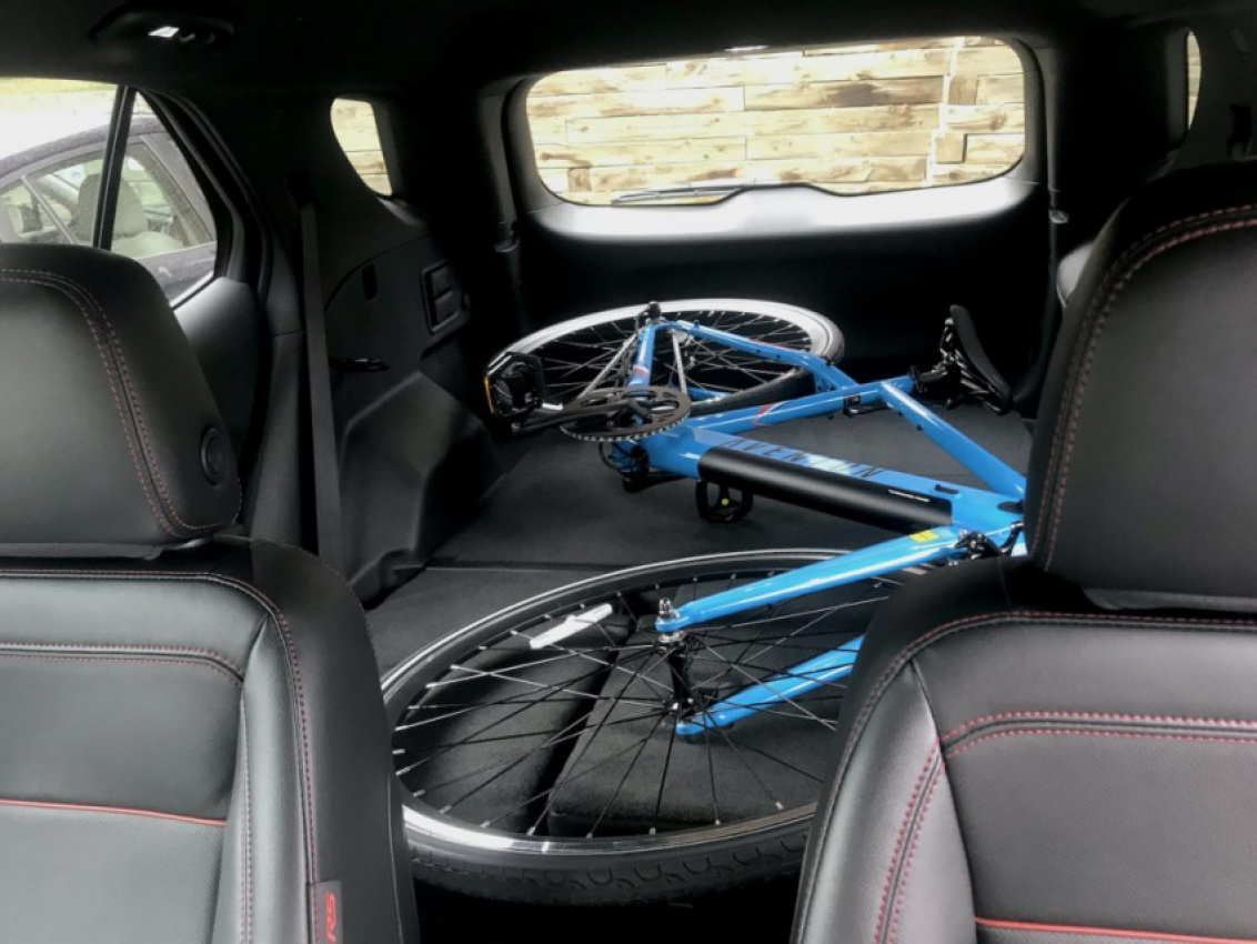 autos, cars, chevrolet, cargo space, chevrolet equinox, chevy equinox, the 2022 chevrolet equinox has enough cargo room for a mountain bike and more
