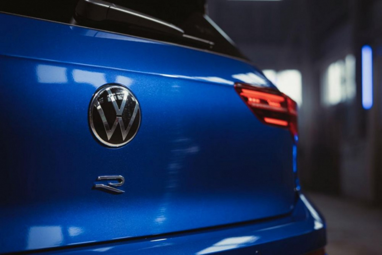 autos, cars, volkswagen, android, android, 2022 volkswagen golf r review