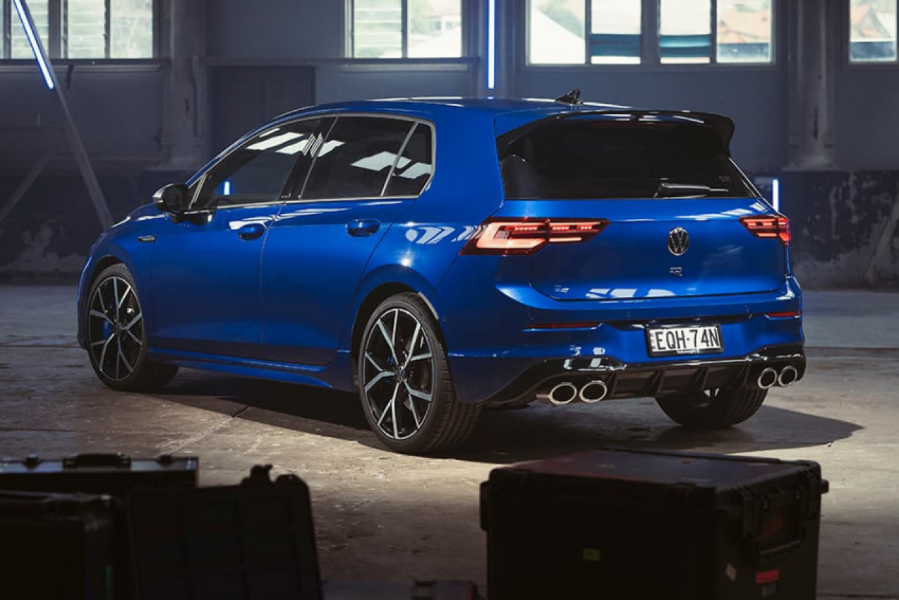 autos, cars, reviews, volkswagen, android, car reviews, golf, hatchback, hot hatch, performance cars, android, volkswagen golf r 2022 review