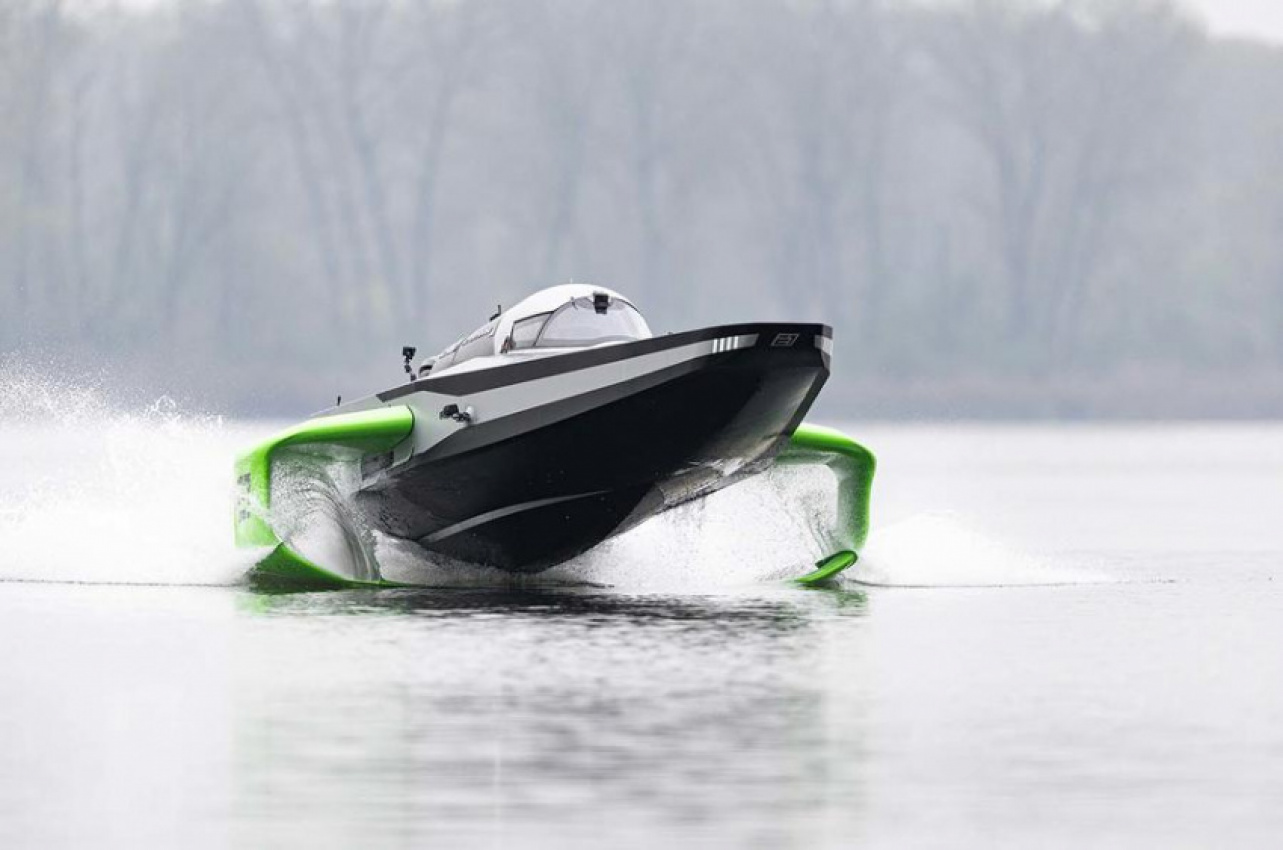 autos, cars, electric, news, e1, electric boats, racing, vnex, electric e1 racebird completes first test run