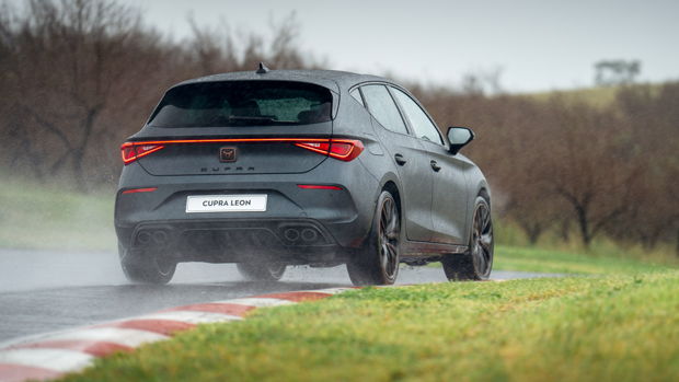 autos, cars, cupra, reviews, cupra leon launch edition 2022: early release date in australia of 25 examples of spanish hot hatch