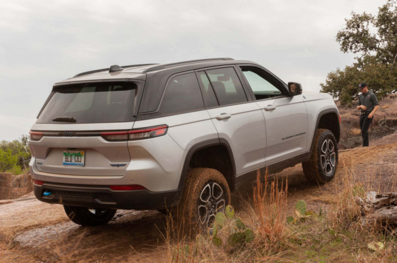 cars, hybrid cars, jeep, first drives, hybrids, jeep grand cherokee, jeep grand cherokee news, jeep news, plug-in hybrids, first drive review: 2022 jeep grand cherokee 4xe plugs into the luxury side of the brand with a lot of capability