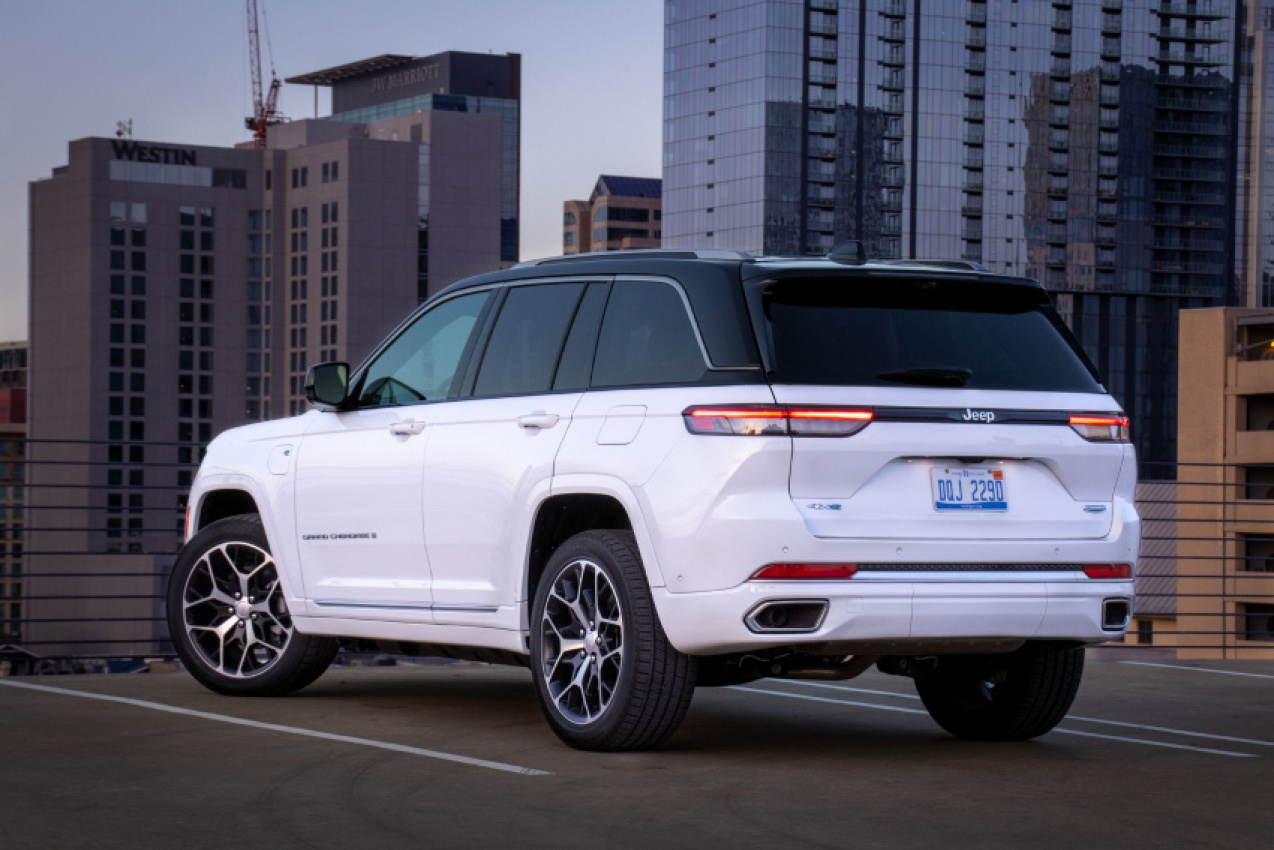 autos, cars, jeep, motoring, amazon, jeep grand cherokee, amazon, the jeep grand cherokee 4xe is the plug-in hybrid suv you've been waiting for