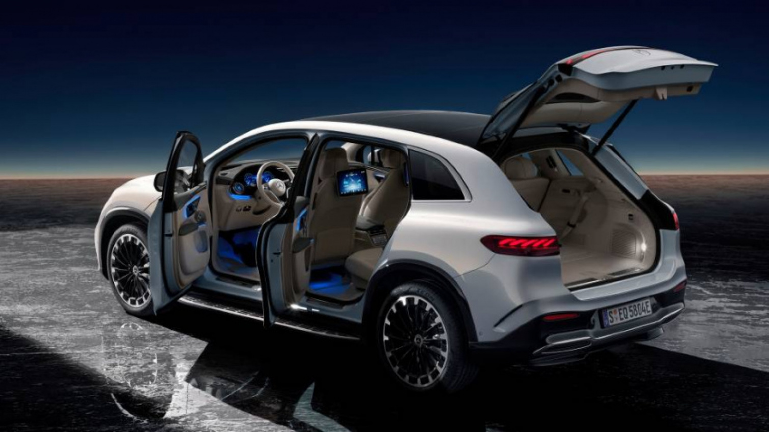 autos, cars, electric cars, mercedes-benz, technology, eqs suv, mercedes, merecedes-benz, mercedes reveals first 7-seat all-electric eqs suv