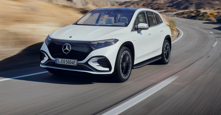 autos, mercedes-benz, mercedes, mercedes-benz eqs suv offers three electric drivetrains