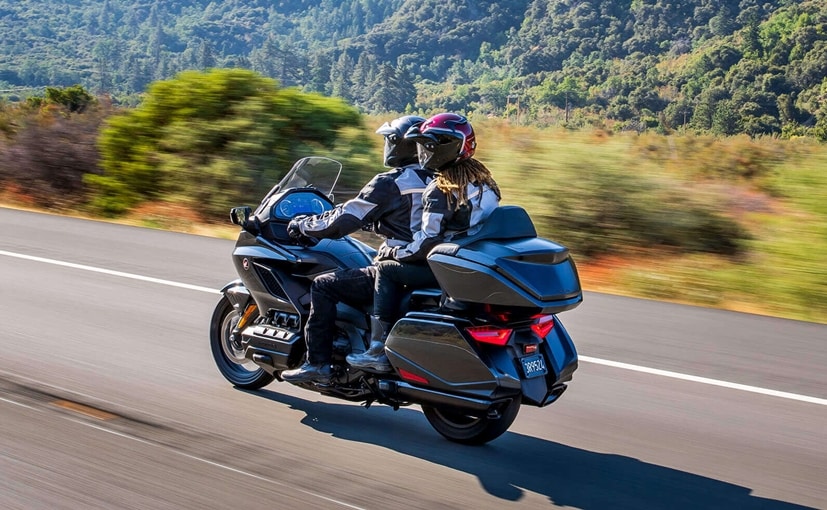 autos, cars, honda, 2022 gold wing tour dct, android, auto news, carandbike, gold wing, honda gold wing tour, honda two wheelers, news, android, 2022 honda gold wing tour launched in india, priced at ₹ 39.20 lakh