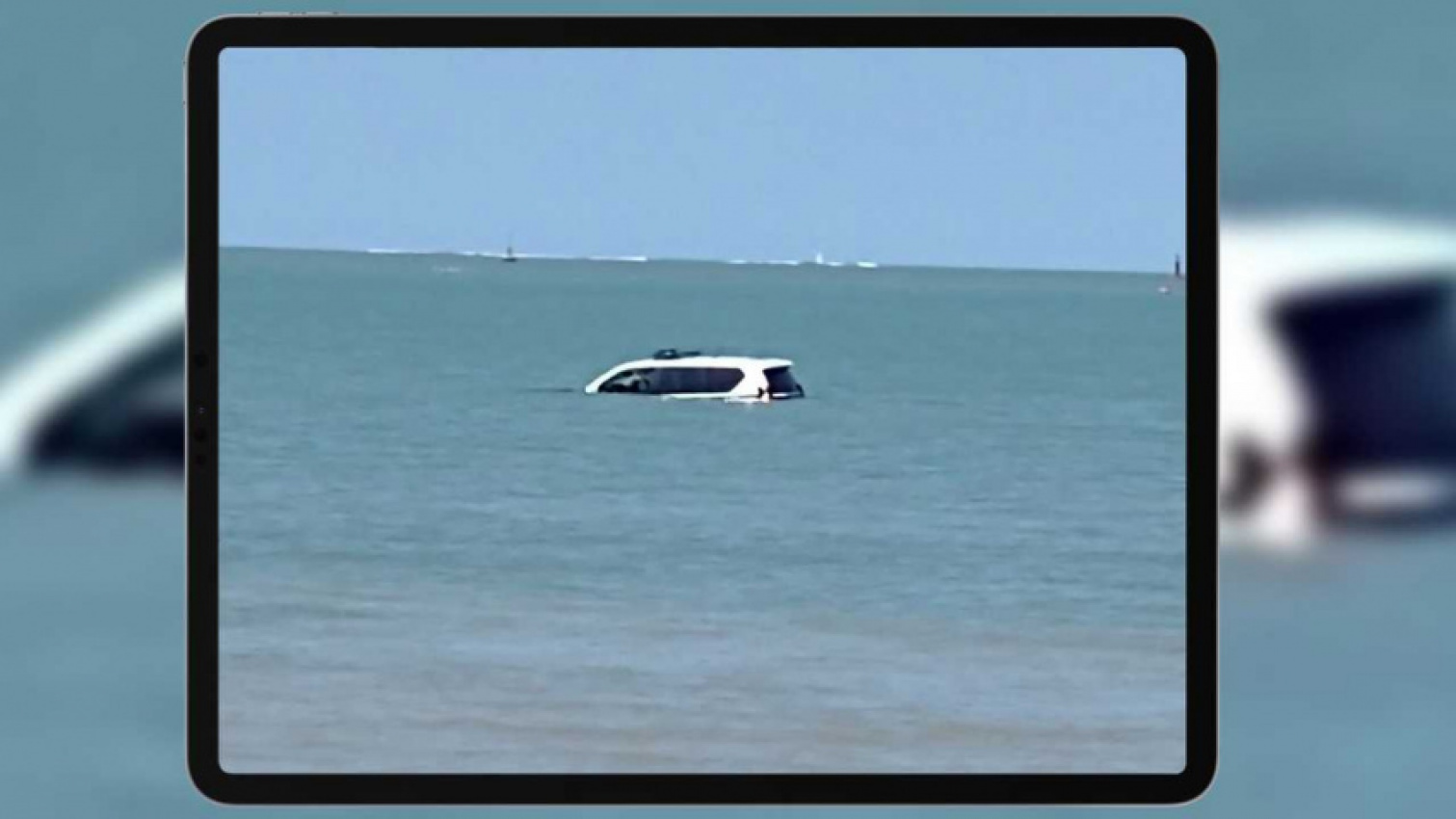 autos, cars, toyota, land cruiser, land cruiser police car gets stuck on beach, then is swamped by the tide