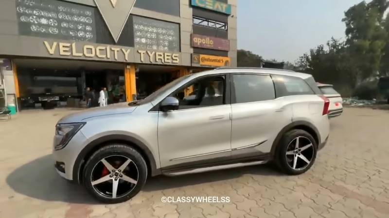 article, autos, cars, mahindra, it was about time we saw a mahindra xuv700 with 24-inch rims