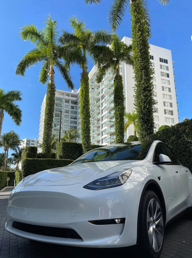 autos, cars, news, space, spacex, tesla, tesla model y becomes a hotel amenity thanks to ride-sharing platform envoy