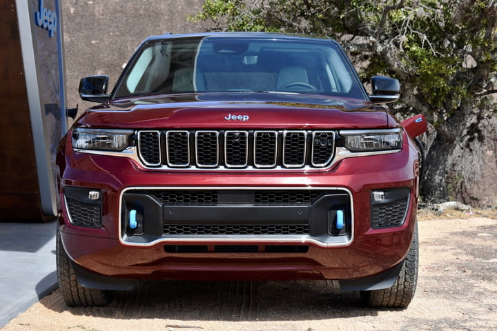 cars, jeep, jeep grand cherokee, off-road, off-roaders, plug-in hybrids, suvs, amazon, android, jeep grand cherokee 4xe first drive review: do-it-all plug-in