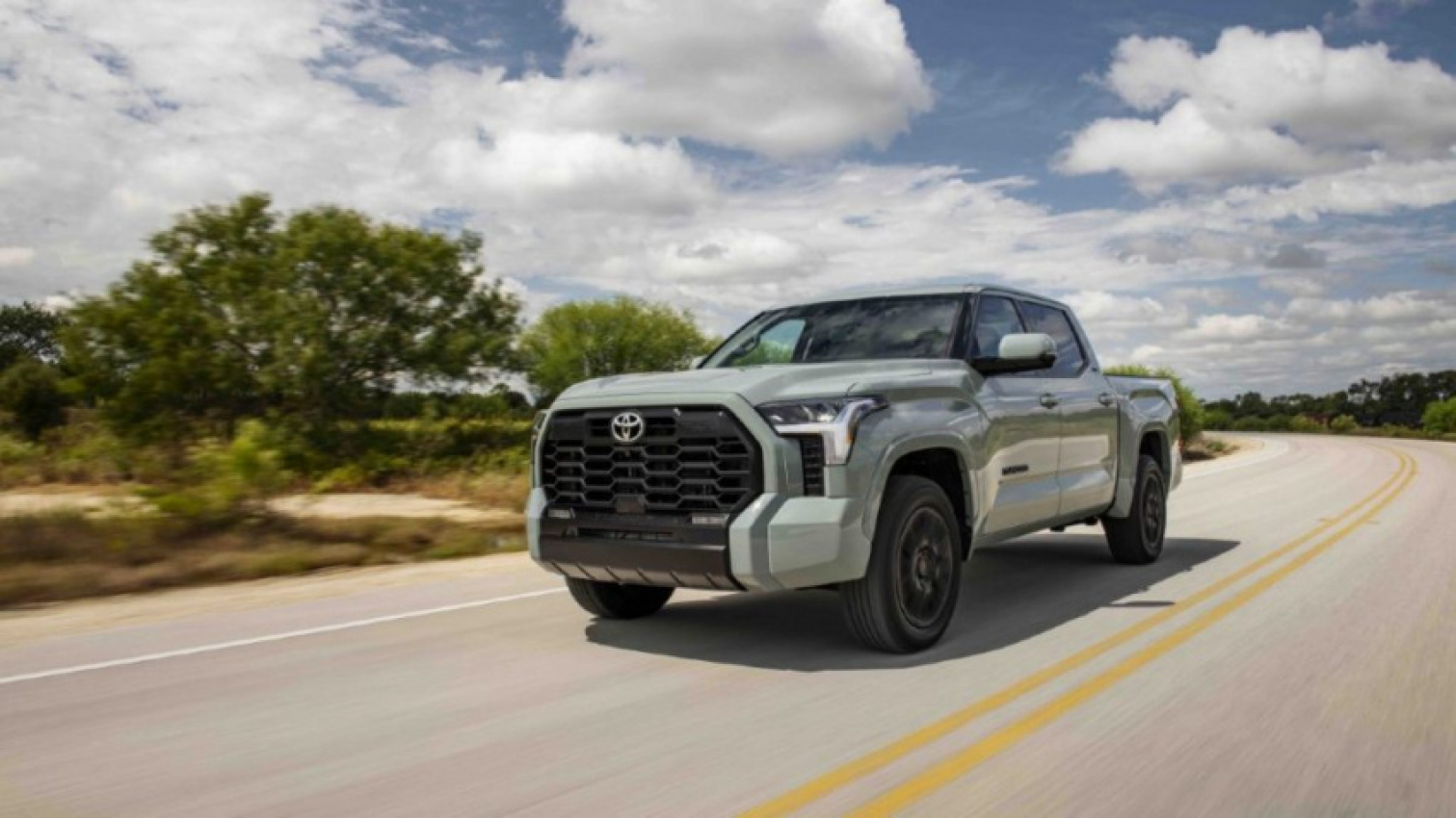 autos, cars, toyota, android, chevrolet, silverado, tundra, android, the 2022 toyota tundra just outranked the chevy silverado 1500