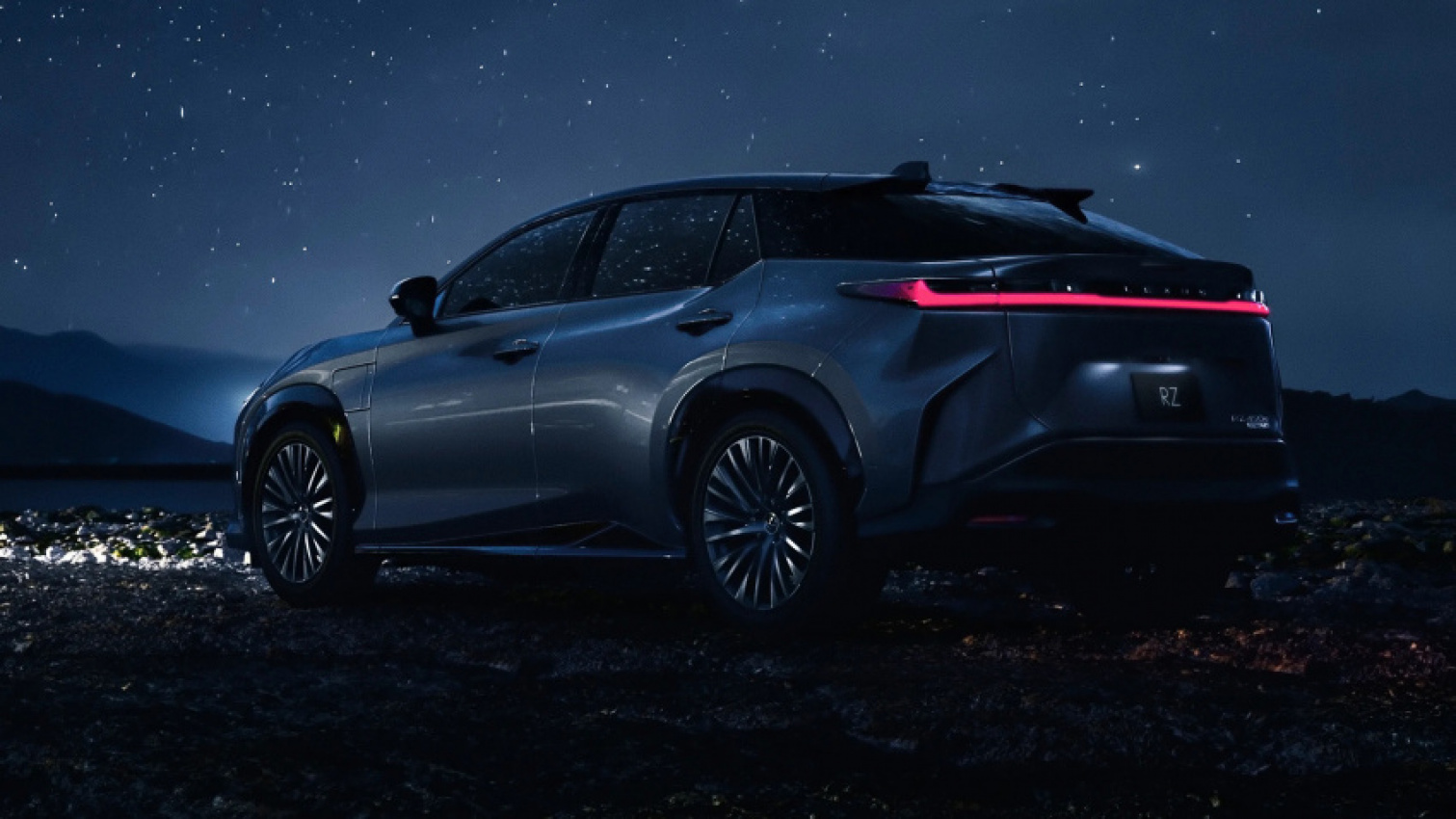 auto, gadgets, lexus, lincoln, lexus and lincoln to release new suv evs today