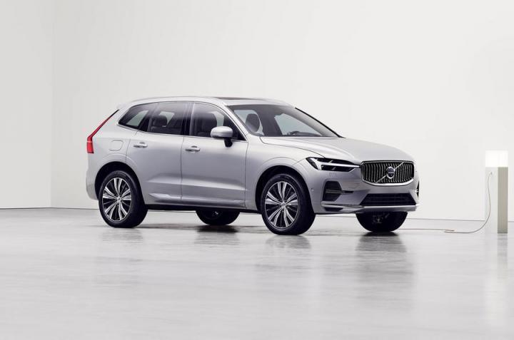 autos, cars, volvo, indian, other, price hike, s90, volvo xc60, xc40, xc90, volvo hikes prices of its models by up to rs 3 lakh