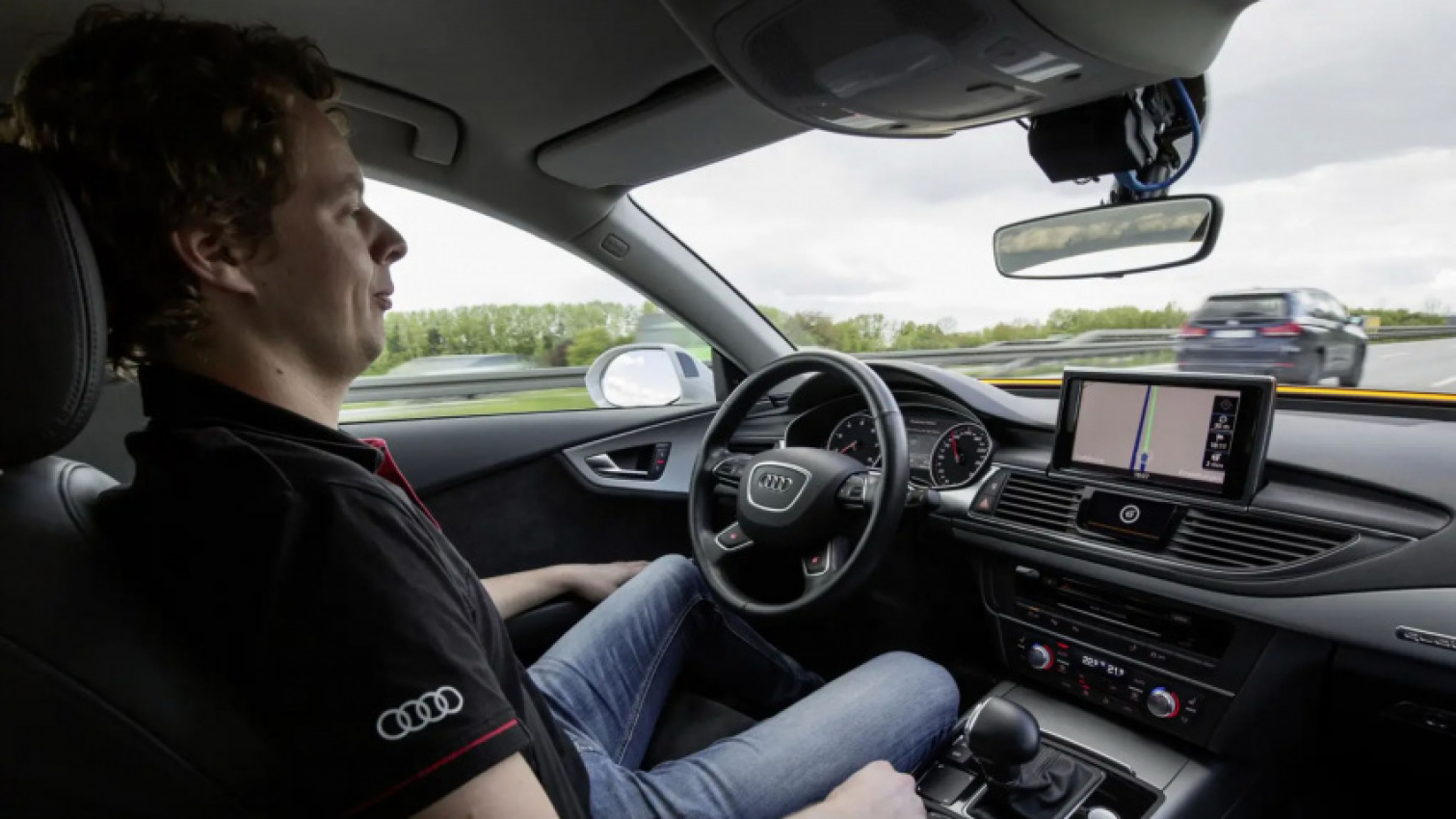 autos, cars, you’ll soon be able to watch movies in your self-driving car*