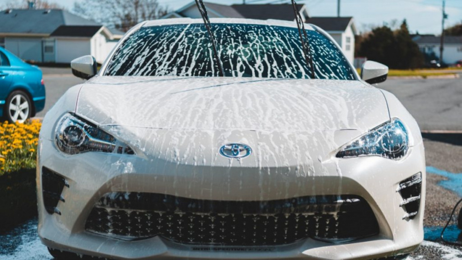 autos, cars, coupes, detailing, sedans, a beginner’s guide to washing and detailing their car at home