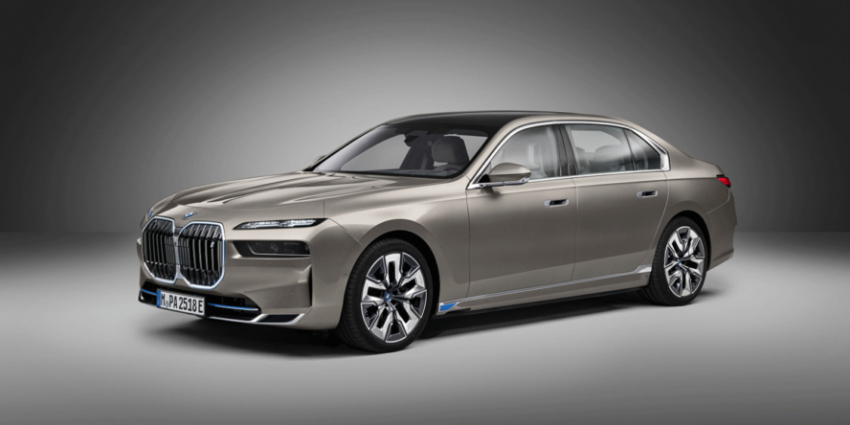automobile, autos, bmw, cars, electric vehicle, bmw presents the i7 – an electric luxury sedan with an eye towards china