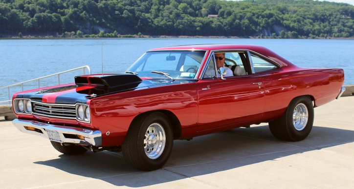 american classic, cars, classic cars, plymouth, classic cars, plymouth road runner 572 hemi gifted from dad as a graduation present in 1968