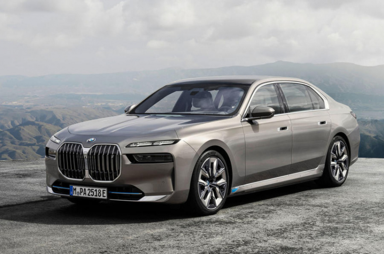 autos, bmw, cars, electric vehicle, bmw 7-series, car news, new cars, new 2022 bmw i7 is electric luxury saloon with 388-mile range