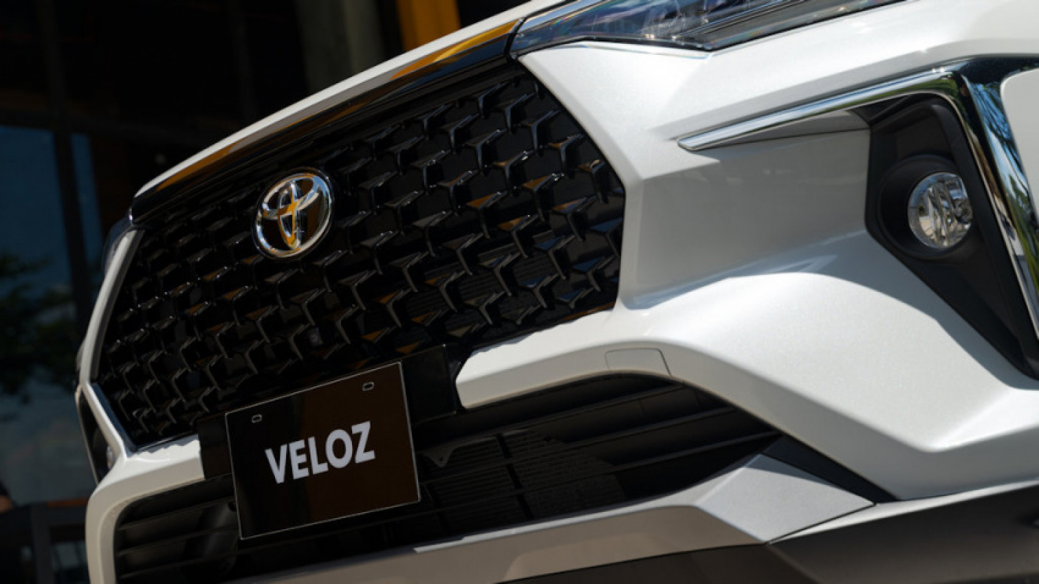 autos, cars, toyota, news, sub-compact suv, toyota corporate, toyota veloz, toyota dealers accepting veloz reservations this week, launch slated for april 29