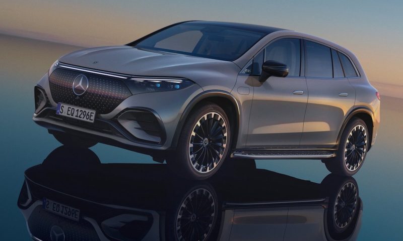 autos, cars, mercedes-benz, new models, 4matic, all electric, electric, eqs 450, eqs 580, mercedes, mercedes-benz eqs, mercedes-benz suv, new, the mercedes-benz eqs suv: the all-electric pioneering luxury suv