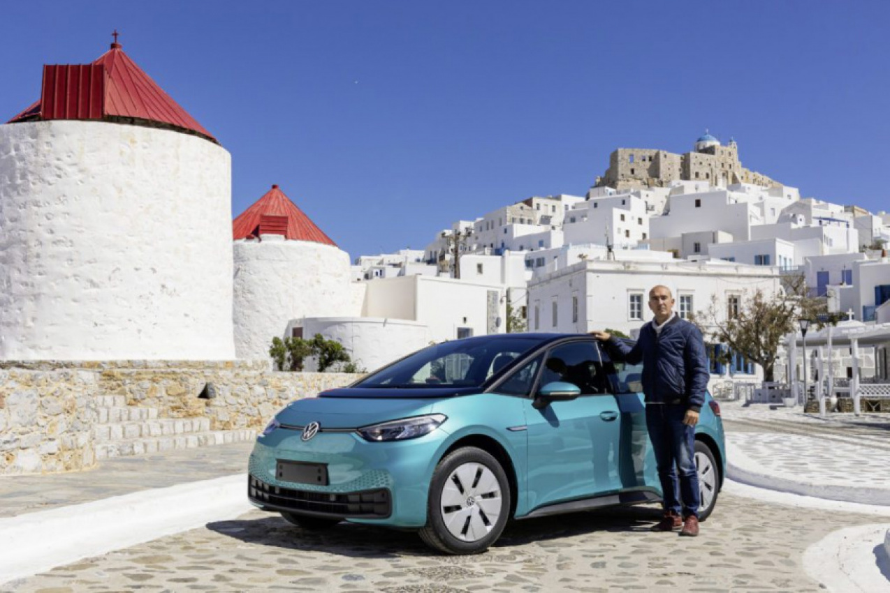 autos, cars, electric cars, technology, astypalea, kosmocar, maik stephan, volkswagen group, vw group delivers first electric cars to private customers on the greek island of astypalea