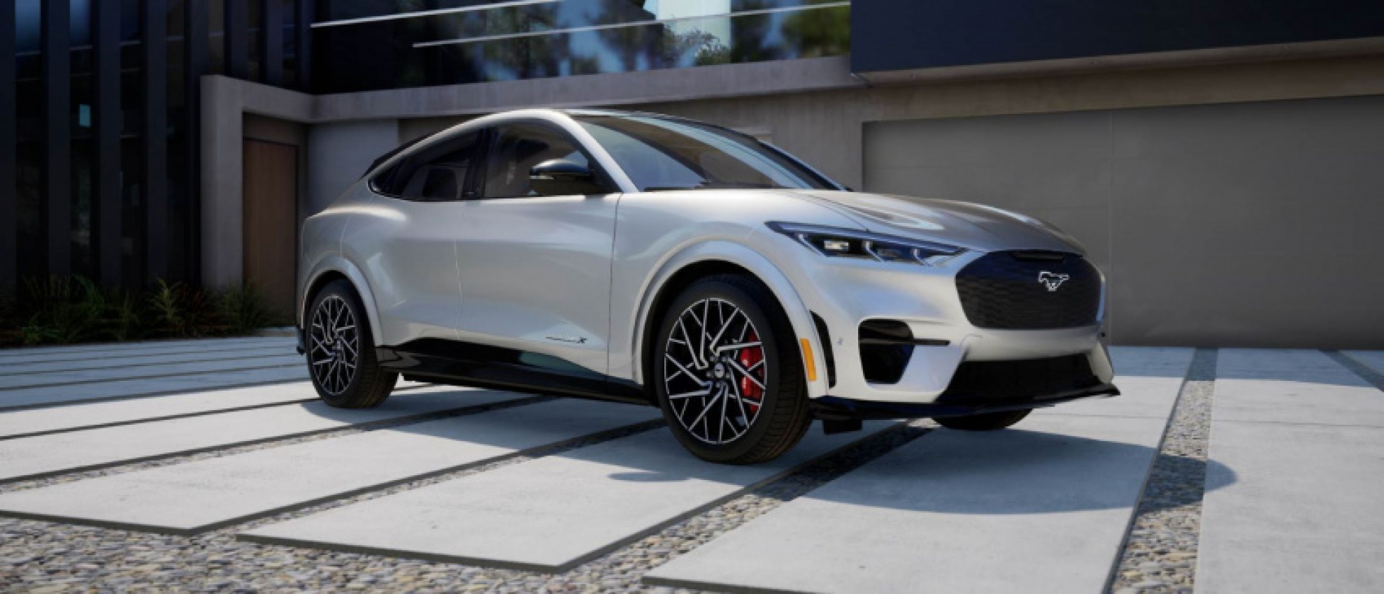 autos, cars, ford, kia, consumer reports, ford mustang, kia niro, mach-e, niro, how did the performance-focused ford mustang mach-e get a worse road test score than the kia niro ev on consumer reports?