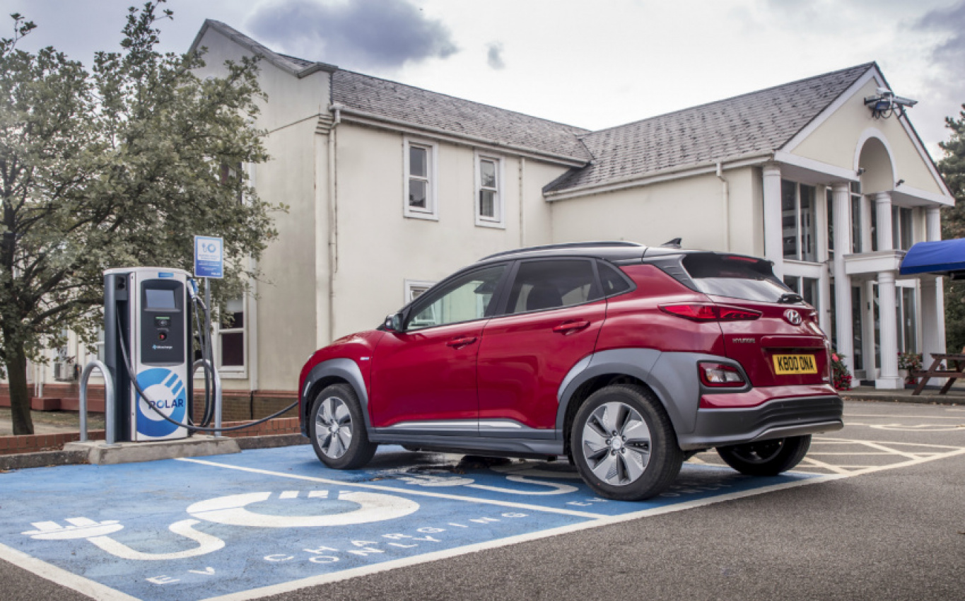 autos, cars, roads, charging network, electric car charging, electric cars, vnex, number of uk public electric car chargers passes 30,000 with 33% increase in 12 months, but coverage remains patchy