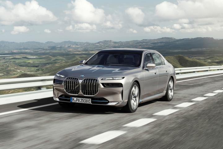 autos, bmw, cars, 7 series, amazon, bmw i7, indian, international, launches & updates, amazon, seventh-gen bmw 7 series unveiled; debuts all-electric i7