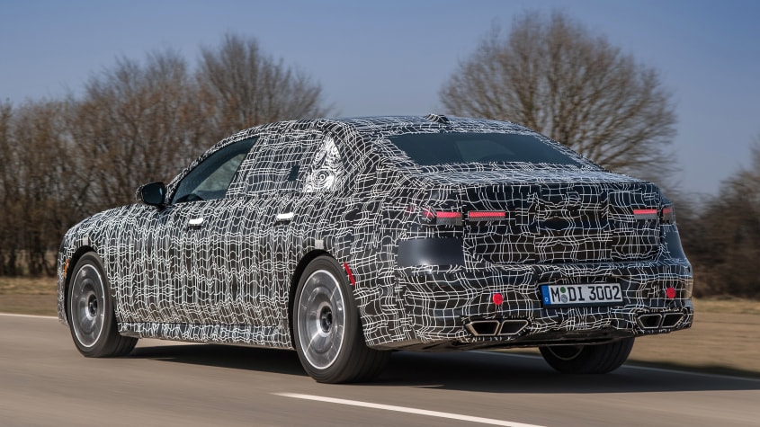 autos, bmw, cars, reviews, 7 series hybrid, 7 series saloon, electric cars, executive cars, luxury cars, new 2022 bmw 7 series and electric i7 revealed