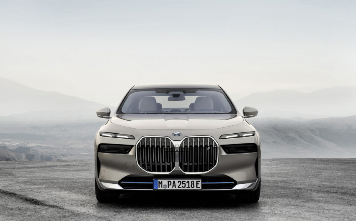 autos, bmw, cars, news, 7 series, amazon, electric cars, limousines, luxury cars, amazon, new bmw 7 series unveiled with electric i7 variant available from launch