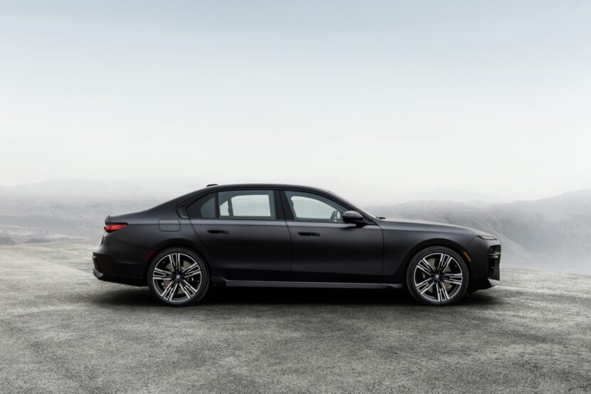 autos, bmw, cars, 7 series g70, bmw 7 series g70, bmw i7, m760e, 2023 bmw 7 series revealed: bigger, bolder, and packed with screens