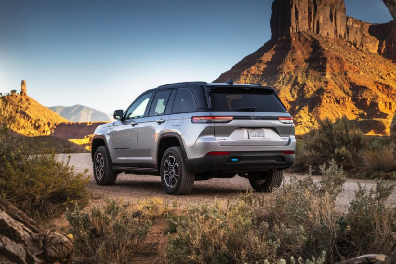 autos, cars, jeep, jeep grand cherokee, jeep grand cherokee: phev six mooted as v8 replacement