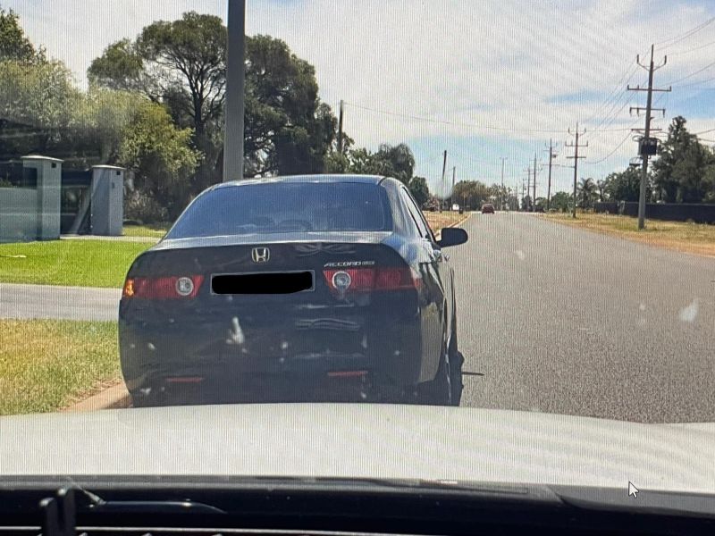 autos, cars, malaysian girl tries to con cops in australia using a fake driving license