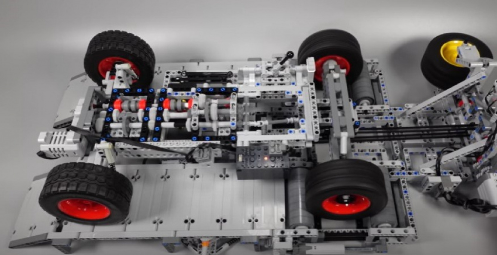 autos, cars, car, cars, driven, driven nz, motoring, new zealand, news, nz, tech, technology, video, video-news, watch: check out this manual 5-speed transmission made of lego
