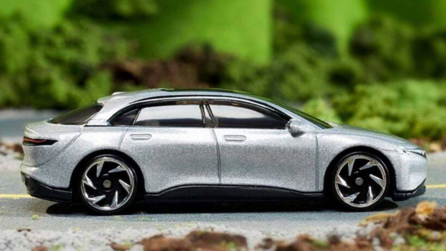 autos, cars, evs, lucid, diecast lucid air featured in hot wheels' “best of green speed” collection