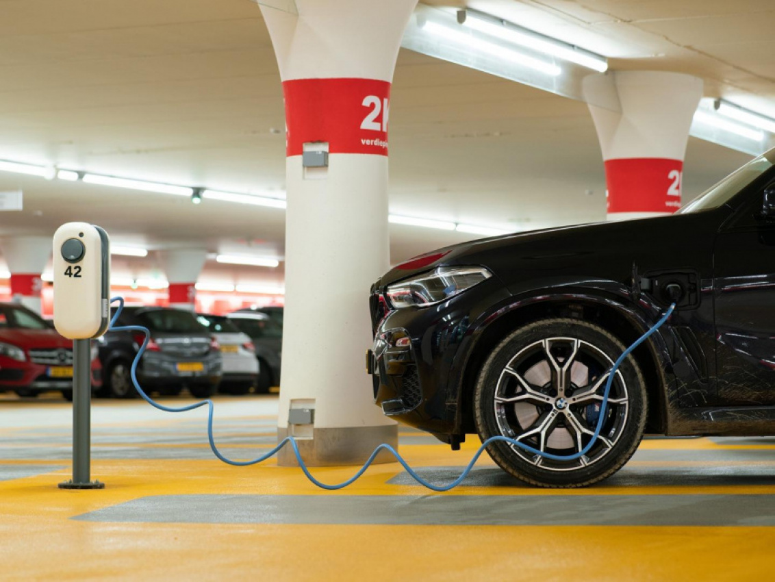 autos, cars, can you run an ev on public charging alone?