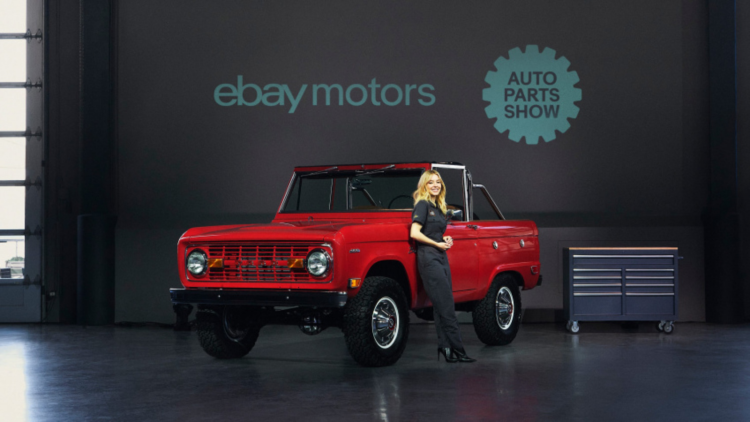 autos, cars, ford, motoring, ford bronco, actress sydney sweeney opens up about restoring her 1969 ford bronco