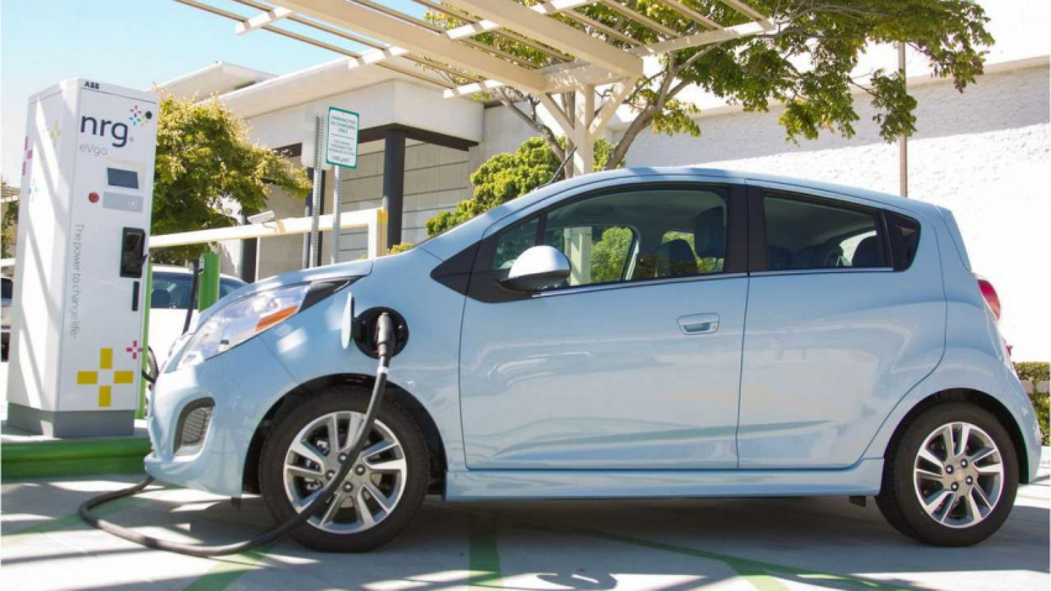 autos, cars, evs, gm stops offering battery replacement for chevy spark ev