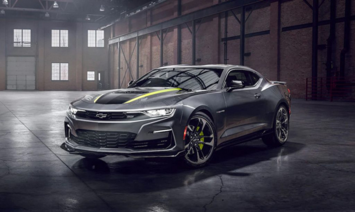autos, cars, chevrolet, camaro, chevrolet camaro, muscle cars, 2023 chevrolet camaro keeps bringing the shock and steel
