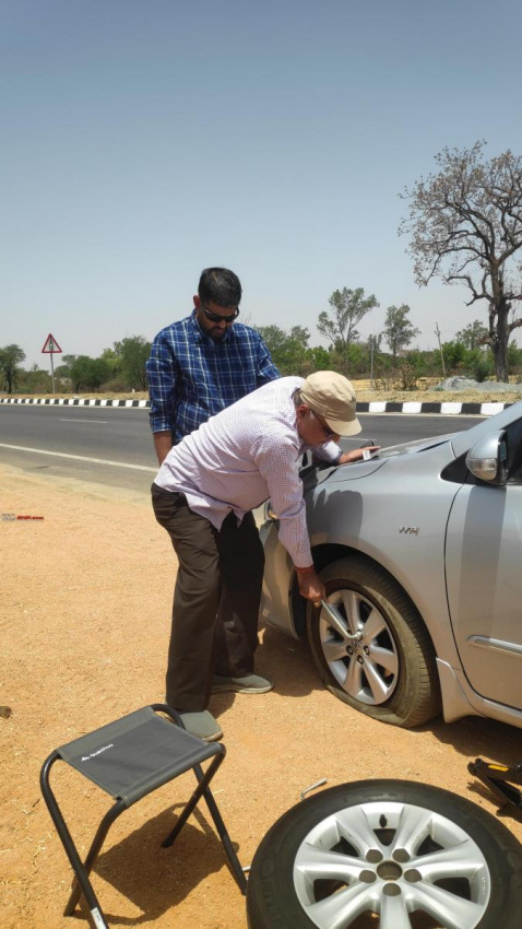 autos, cars, car tyres, highways, indian, mahindra bolero, member content, nhai, nhai bolero came to the rescue after our car's tyre burst at 100 km/h