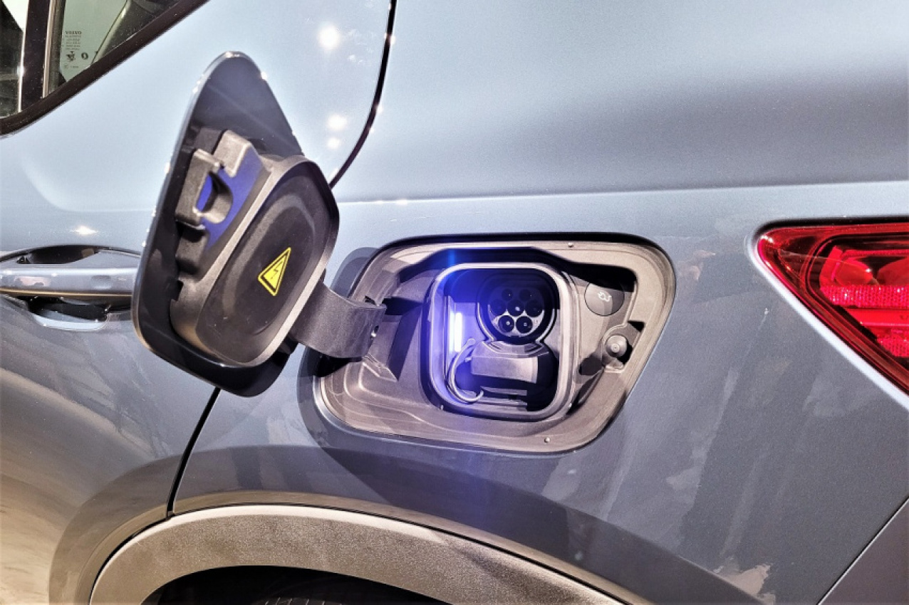 autos, car brands, cars, volvo, automotive, volvo car malaysia, volvo cars, volvo car malaysia delivers first batch of xc40 recharge pure electric to buyers