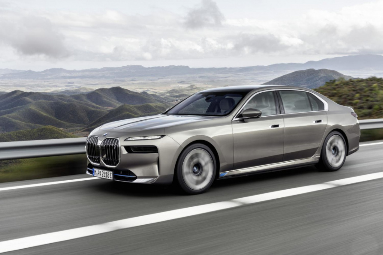 autos, bmw, cars, reviews, technology, thailand, new bmw 7 series arrives with a bold look for 2023