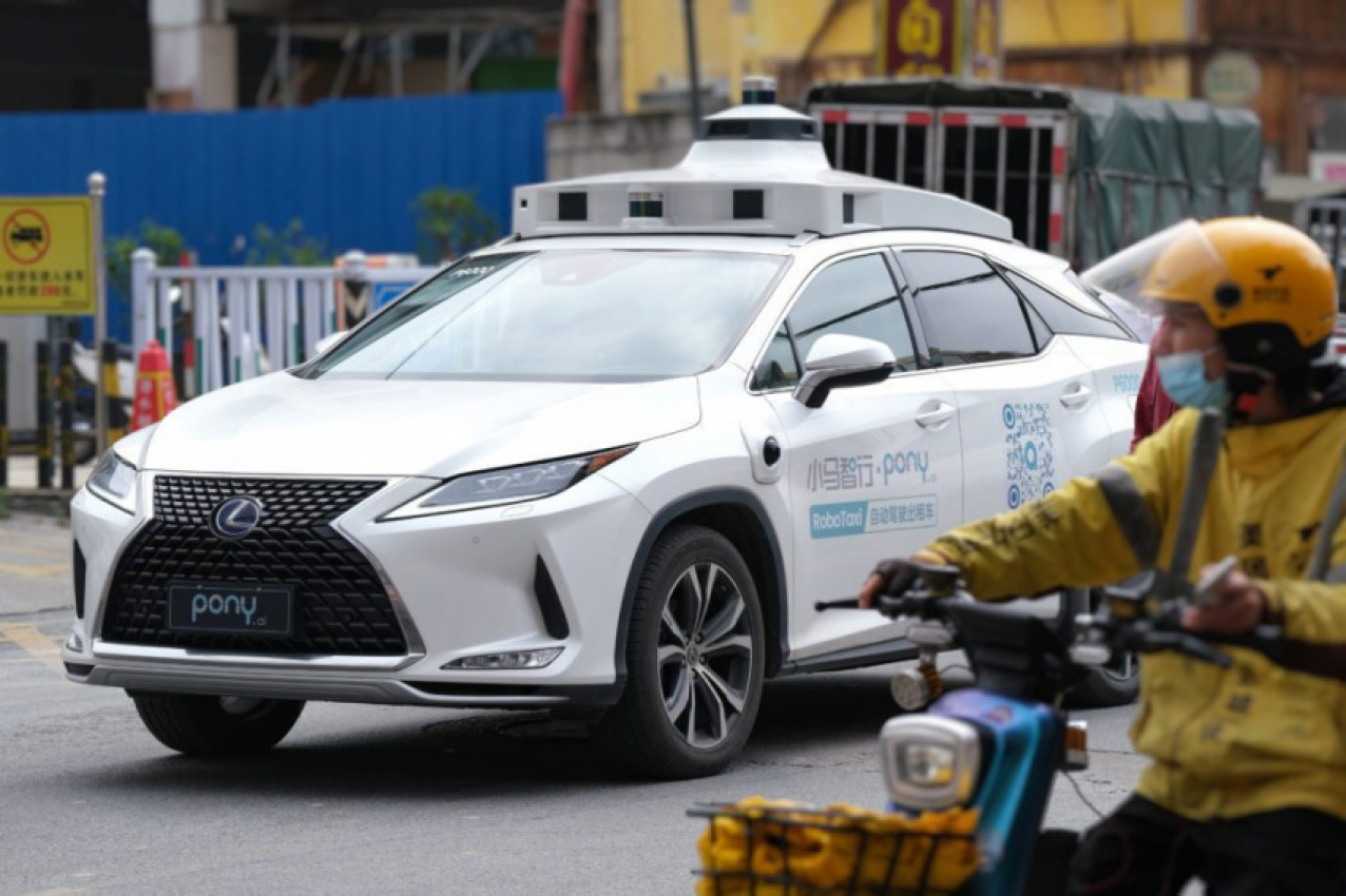 asia, autos, cars, technology, james peng, pony.ai, tiancheng lou, pony.ai becomes first autonomous driving company to receive a taxi license in china
