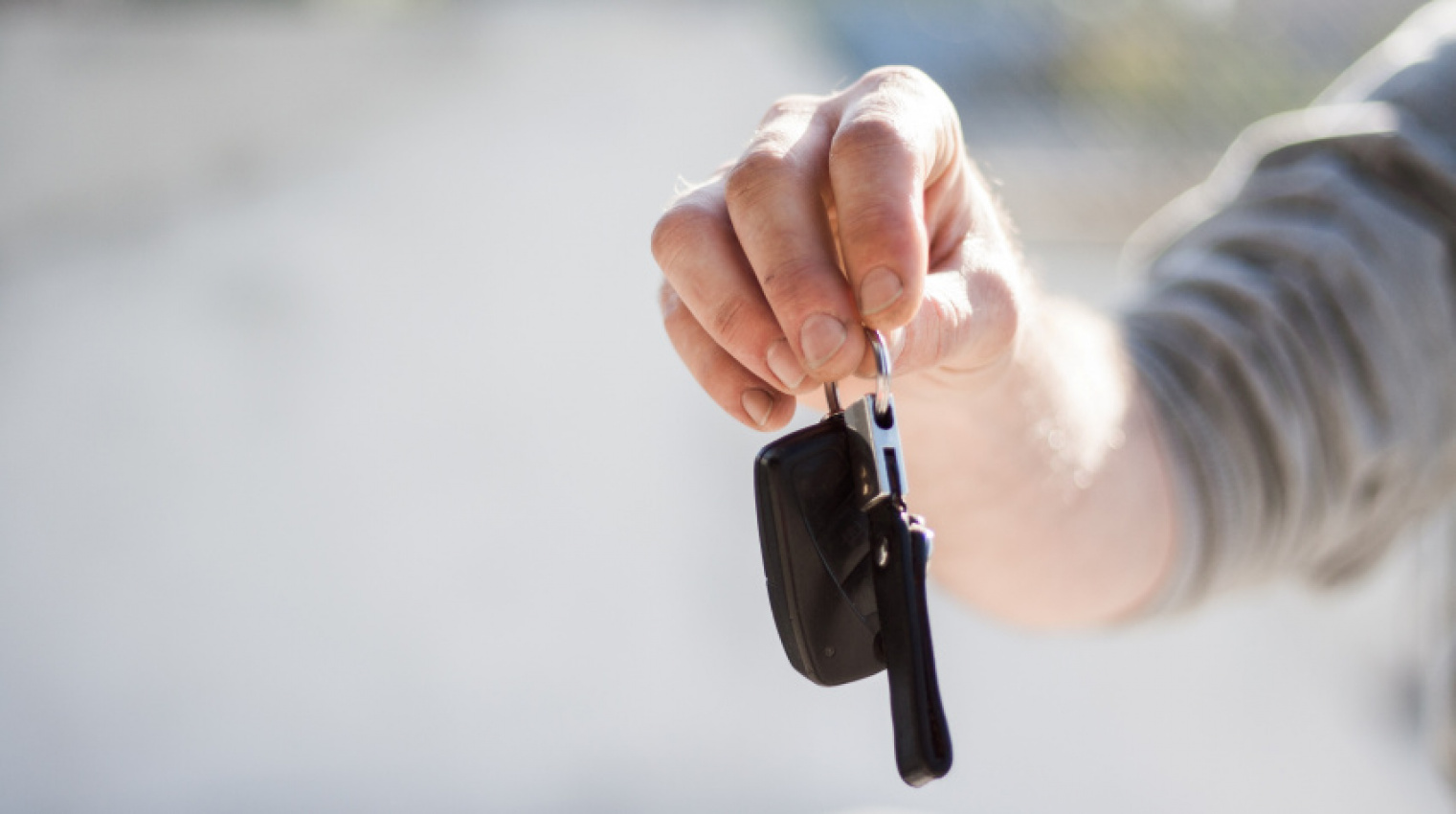 advice, autos, cars, should i use a personal loan or a car loan to purchase my next car?